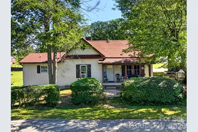 110 E Price Street, Hendersonville, NC 28739 - Photo 1