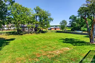110 E Price St, Hendersonville, NC 28739 - Photo 43