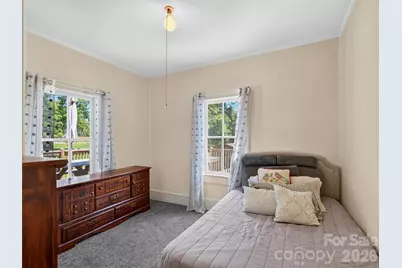 110 E Price Street, Hendersonville, NC 28739 - Photo 29