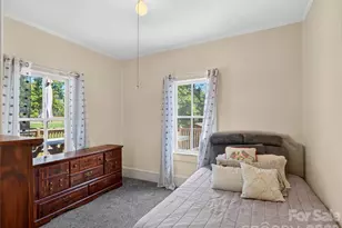110 E Price St, Hendersonville, NC 28739 - Photo 29
