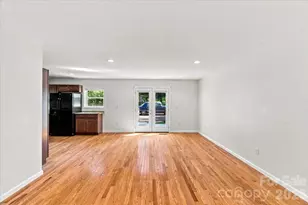2 Elkmont Pl, Asheville, NC 28804 - Photo 15