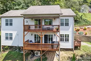 404 Loop Rd, Clyde, NC 28721 - Photo 43