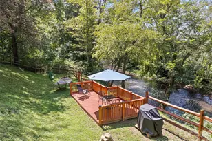 404 Loop Rd, Clyde, NC 28721 - Photo 1