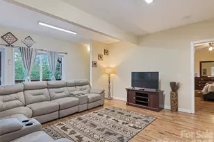 404 Loop Rd, Clyde, NC 28721 - Photo 25