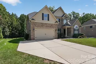 152 Kentmere Ln, Clover, SC 29710 - Photo 3