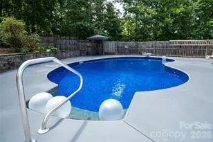 100 Woodlea Dr, Morganton, NC 28655 - Photo 29