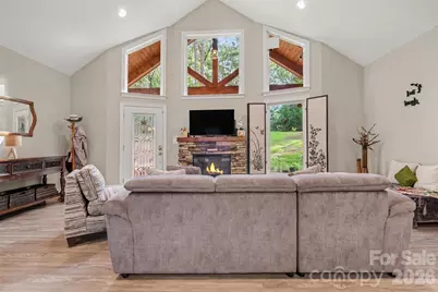 1042 Rosewood Drive, Dallas, NC 28034 - Photo 5
