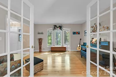 25 Weston Heights Drive, Asheville, NC 28803 - Photo 5
