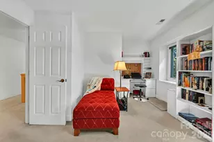 25 Weston Heights Dr, Asheville, NC 28803 - Photo 21