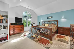 25 Weston Heights Dr, Asheville, NC 28803 - Photo 19