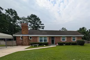 702 Dogwood Ln, Rockingham, NC 28379 - Photo 1