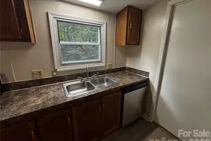 233 Starlight Dr, Lincolnton, NC 28092 - Photo 5