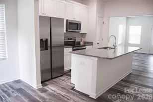 19507 Meridian St, Cornelius, NC 28031 - Photo 3