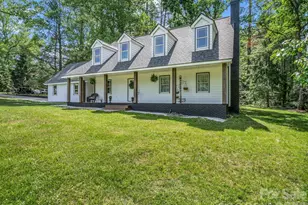 213 Raintree Dr, Hendersonville, NC 28791 - Photo 3
