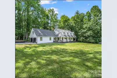 213 Raintree Drive, Hendersonville, NC 28791 - Photo 5