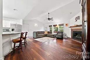 220 5th St NE, Conover, NC 28613 - Photo 5