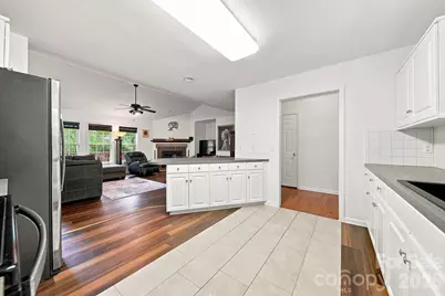 220 5th Street NE, Conover, NC 28613 - Photo 7