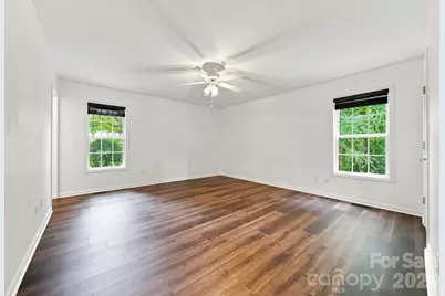 220 5th Street NE, Conover, NC 28613 - Photo 11