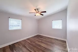 449 Virginia Ave, Statesville, NC 28677 - Photo 9