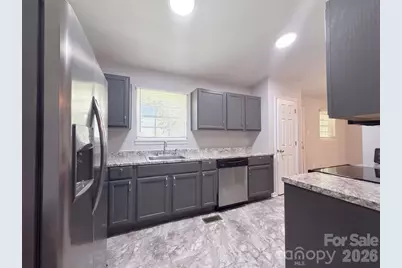 449 Virginia Avenue, Statesville, NC 28677 - Photo 7