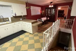 730 Harris Ave NW, Valdese, NC 28690 - Photo 3