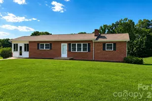 2372 Jamestown Rd, Morganton, NC 28655 - Photo 1
