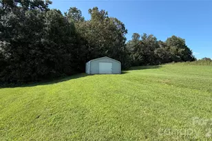 2372 Jamestown Rd, Morganton, NC 28655 - Photo 17