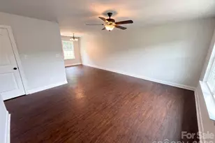 1411 Foxbrook Cir, Lancaster, SC 29720 - Photo 3