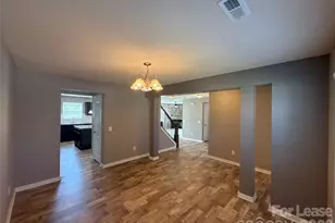 4620 Gibbons Link Rd, Charlotte, NC 28269 - Photo 3