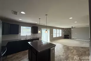 4620 Gibbons Link Rd, Charlotte, NC 28269 - Photo 7