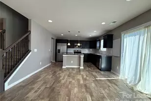 4620 Gibbons Link Rd, Charlotte, NC 28269 - Photo 5