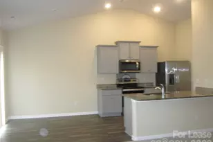 2029 Lanza Dr, Charlotte, NC 28215 - Photo 7