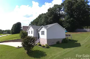 2135 Olde Farm Rd SE, Hudson, NC 28638 - Photo 41