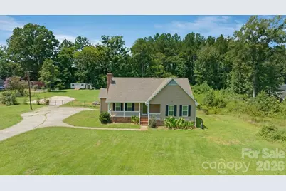 2827 E Pinewood Road, Chester, SC 29706 - Photo 1