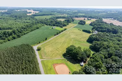 594 Rash Road, Olin, NC 28660 - Photo 5
