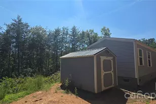 77 Raccoon Rdg, Marion, NC 28732 - Photo 21