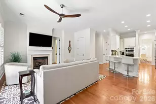 6831 Louisburg Square Ln, Charlotte, NC 28210 - Photo 35