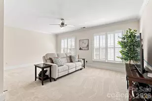 6831 Louisburg Square Ln, Charlotte, NC 28210 - Photo 21