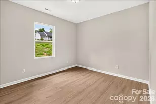 126 Aspen St, Yadkinville, NC 27055 - Photo 15