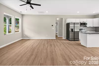 126 Aspen Street, Yadkinville, NC 27055 - Photo 5