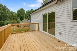 126 Aspen St, Yadkinville, NC 27055 - Photo 19