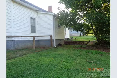 107 Bickett Street, Morganton, NC 28655 - Photo 17