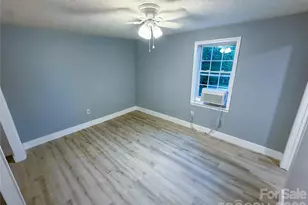 107 Drake St, Gastonia, NC 28052 - Photo 11