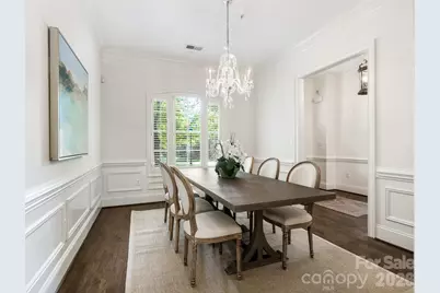221 Crownsgate Court, Charlotte, NC 28207 - Photo 5