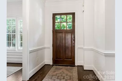 221 Crownsgate Court, Charlotte, NC 28207 - Photo 3