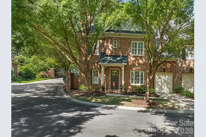 221 Crownsgate Court, Charlotte, NC 28207 - Photo 1