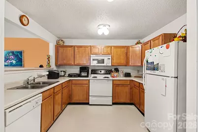 8602 Panglemont Drive, Charlotte, NC 28269 - Photo 19