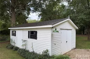 618 S Poplar St, Lincolnton, NC 28092 - Photo 29