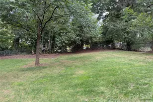 618 S Poplar St, Lincolnton, NC 28092 - Photo 27