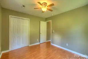 38 Country Ln, Franklin, NC 28734 - Photo 9